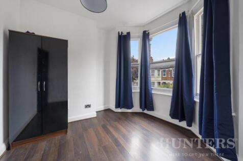 61 Fairbourne Road N17 6TP-9.jpg