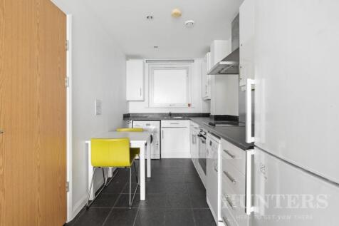 Flat 27, Coppermill Heights N17 9FG-9.jpg