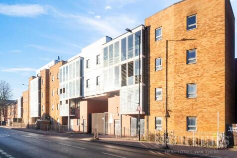 Flat 51, 143 Broad Lane N15 4QH-12.jpg