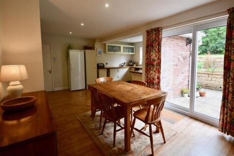 Dining/Kitchen