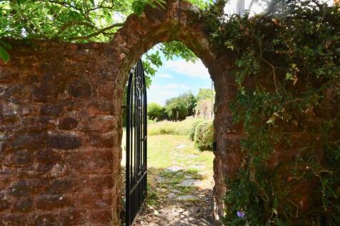 Gate