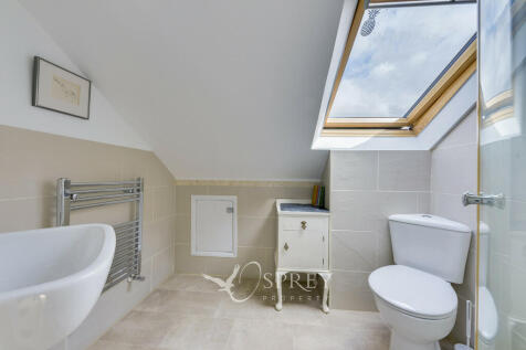 Shower Room to th...