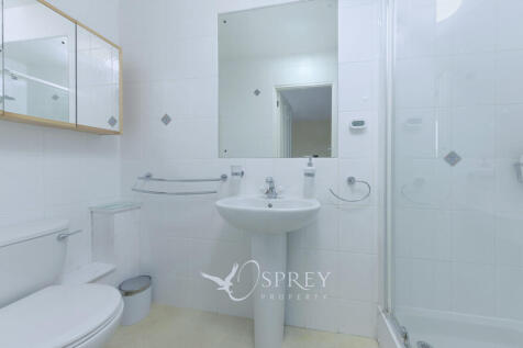 En-suite to Bedro...