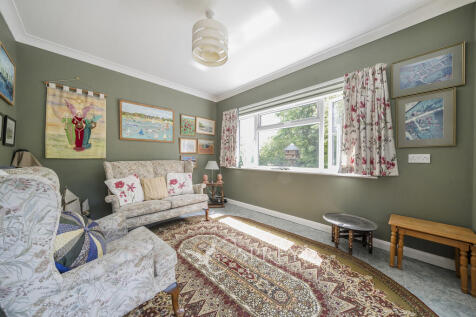 Sunroom/ Utility