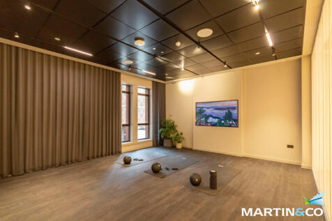 IMG_18380_10_larg...