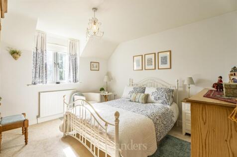 102 Oakley road_-5.jpg