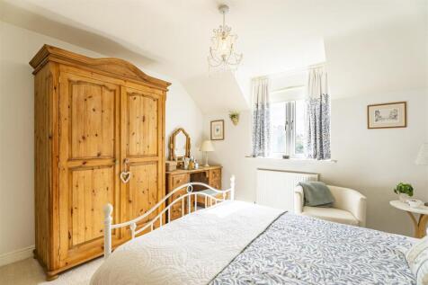 102 Oakley road_-6.jpg