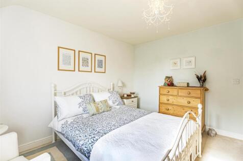 102 Oakley road_-7.jpg
