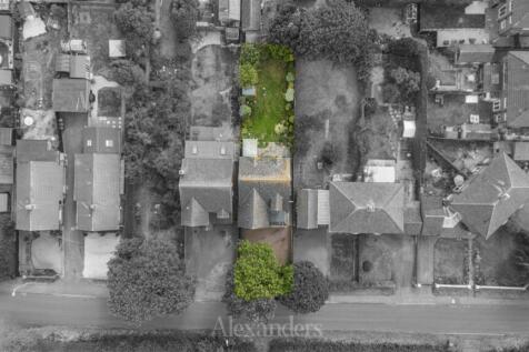 102 Oakley road drone shots_ blurred bw.jpg