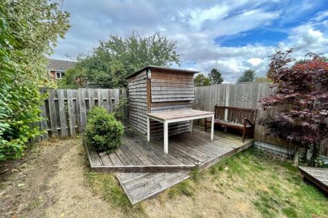 Decking/Bar
