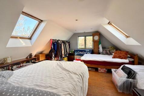 Annexe First Floor