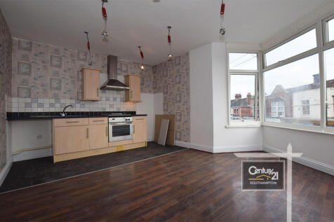 LOUNGE &amp; KITCHEN