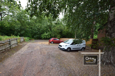 COMMUNAL PARKING AREA