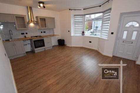 LOUNGE &amp; KITCHEN