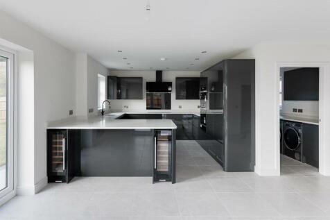 Kitchen Breakfast Family Room