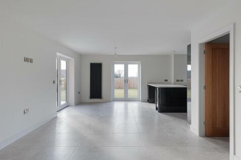 Kitchen Breakfast Family Room