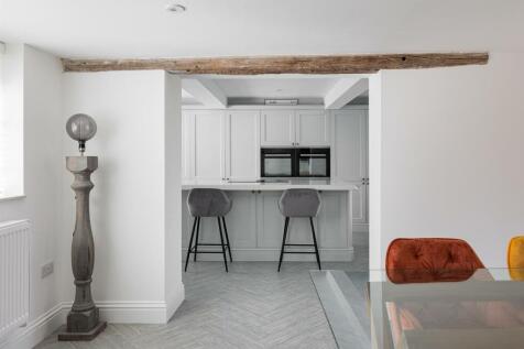 Dining Area to Kitchen