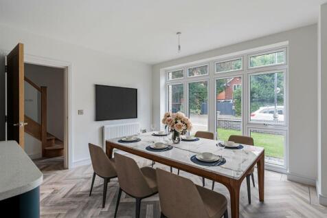 Kitchen/Dining Area