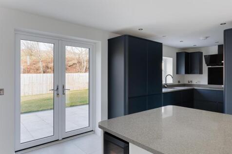 Kitchen Breakfast Family Room