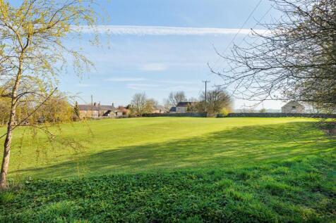 Paddock to The Levens
