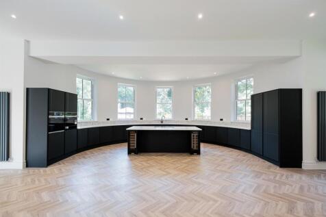 Kitchen Family Area