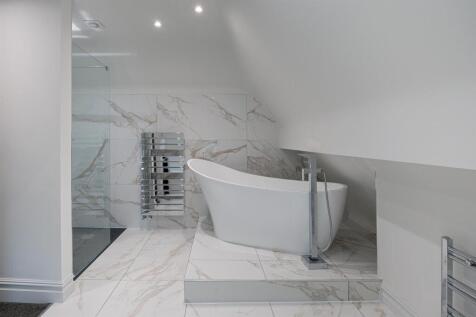 Bedroom One EnSuite