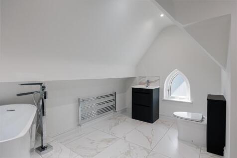 Bedroom One EnSuite