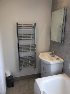 Oaktree Bathroom ...