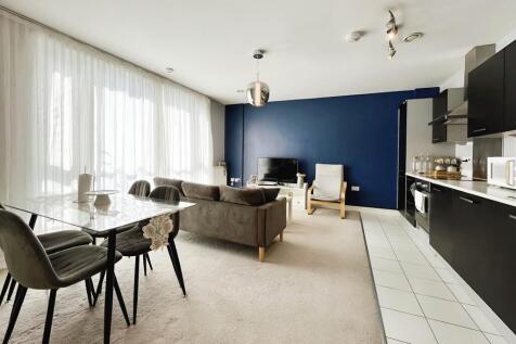 d9a428ec-Living 2...