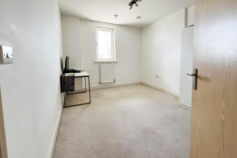 6813e1a4-bedroom ...