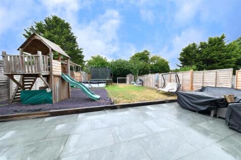Rear garden.jpeg