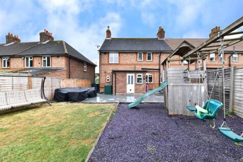 Rear garden 3.jpeg