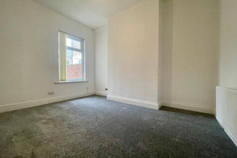 Lounge Back/ Dining 