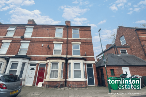 3 Bedroom end terrace house