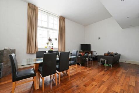 Open Plan Living/Dining 