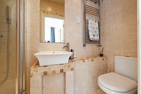 Bedroom 1 Ensuite