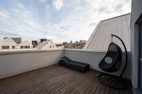 Private Upper Terrace 