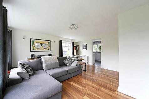 Open Plan Lounge / Dining 