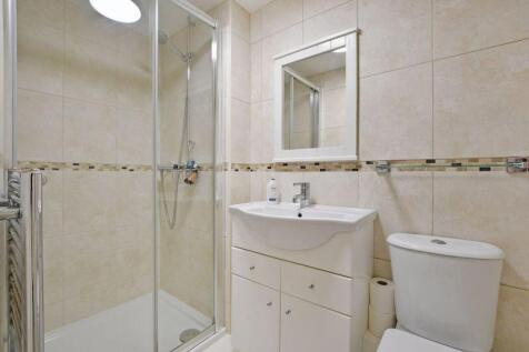 Bedroom 1 Ensuite