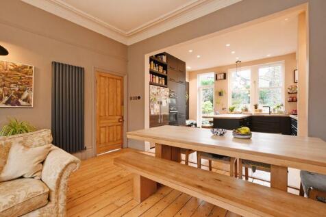 Open Plan Family Room 