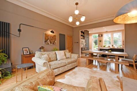 Open Plan Family Room 