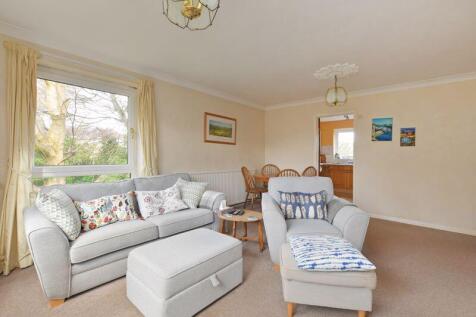 Open Plan Living / Dining 