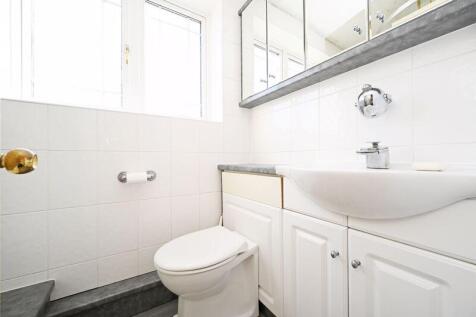 Bedroom 1 Ensuite 