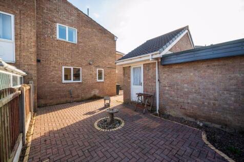 Wraparound Outdoor Space