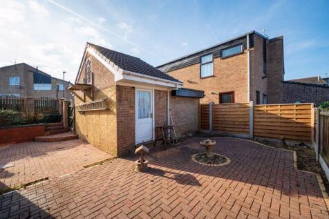 Wraparound Outdoor Space