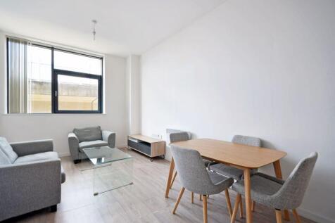 Lounge / dining area