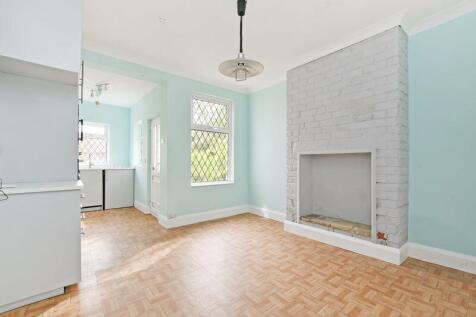 Kitchen dining area