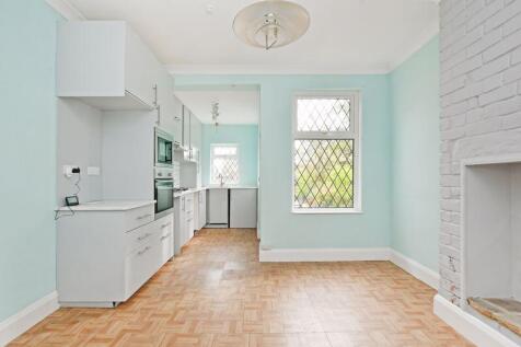 Kitchen dining area