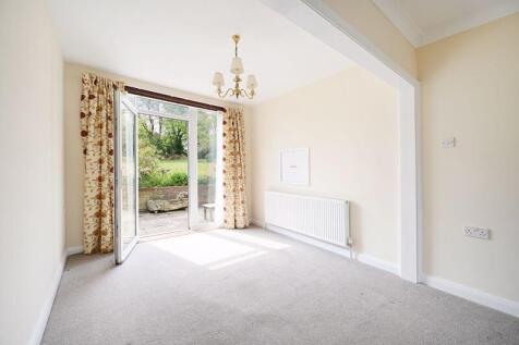 Dining Area onto Garden