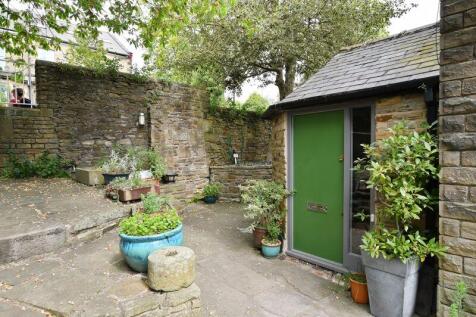 Wraparound Garden 